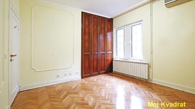 Kuća, Izdavanje, 375m2, Senjak, Savski venac, Sanje Živanovića