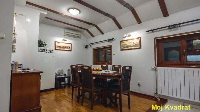 Stan, četvorosoban, Prodaja, 104m2, Gundulićev venac, Stari grad, Šantićeva