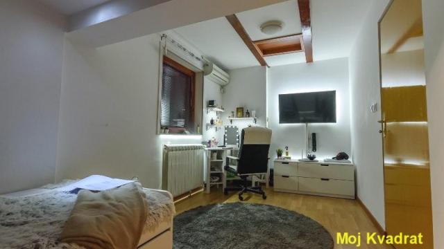 Stan, četvorosoban, Prodaja, 104m2, Gundulićev venac, Stari grad, Šantićeva