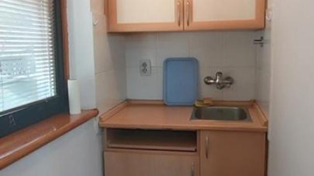 Poslovni prostor, Izdavanje, 43m2, Hotel Srbija, Voždovac, Ustanička