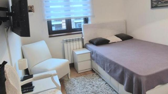 Stan, Trosoban, Prodaja, 61m2, Lekino brdo, Voždovac, Kruševačka