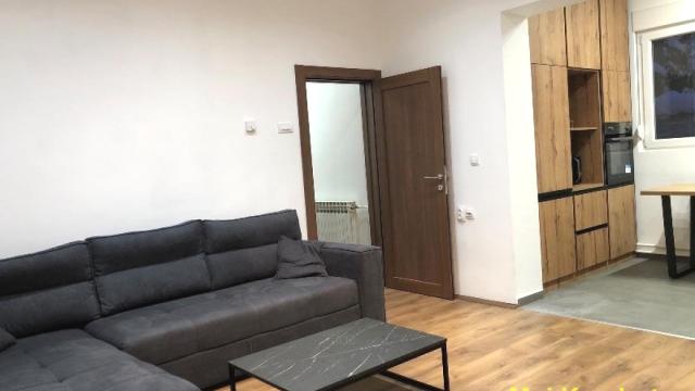 Stan, četvorosoban, Izdavanje, 87m2, Crveni krst, Vračar, Kajmakčalanska