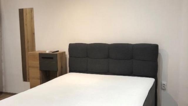 Stan, četvorosoban, Izdavanje, 87m2, Crveni krst, Vračar, Kajmakčalanska