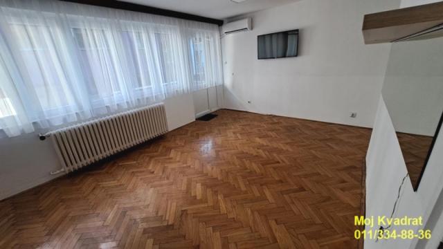 Poslovni prostor, Dvosoban, Izdavanje, 60m2, Kalenić pijaca, Vračar, Mileševska