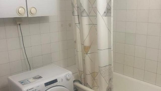 Stan, Trosoban, Izdavanje, 78m2, Kej, Zemun, Karađorđeva