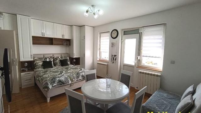 Stan, Garsonjera, Prodaja, 30m2, Učiteljsko naselje, Zvezdara, Braće Miladinov