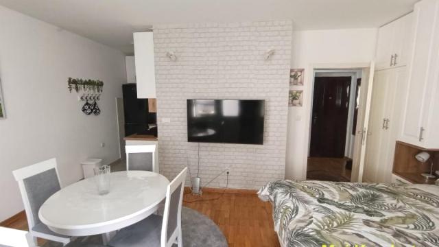 Stan, Garsonjera, Prodaja, 30m2, Učiteljsko naselje, Zvezdara, Braće Miladinov