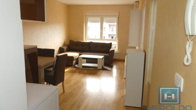 Stan, Jednoiposoban, Izdavanje, 39m2, Centar, Gradska lokacija, Jagodina