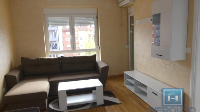 Stan, Jednoiposoban, Izdavanje, 39m2, Centar, Gradska lokacija, Jagodina