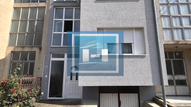 Kuća, Trosoban, Prodaja, 200m2, Tavrića obori, Gradska lokacija, Jagodina