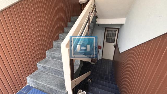 Kuća, Trosoban, Prodaja, 200m2, Tavrića obori, Gradska lokacija, Jagodina