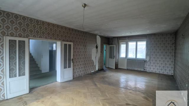 Kuća, Petosoban, Prodaja, 91m2, Sremska Kamenica, Petrovaradin, Novi Sad