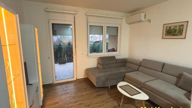 Stan, Dvosoban, Prodaja, 60m2, Novi Banovci, Okolno mesto, Svetosavska