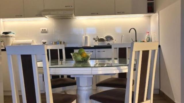 Stan, Dvosoban, Prodaja, 60m2, Novi Banovci, Okolno mesto, Svetosavska