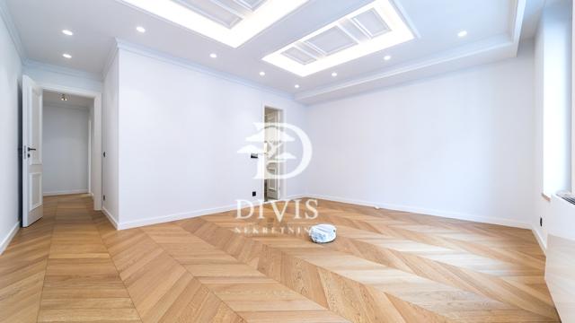 Stan, četvorosoban, Prodaja, 228m2, Stojana Protića