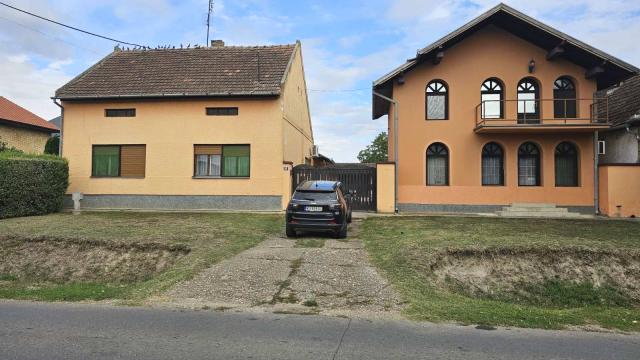 Kuća, Petosoban i veći, Prodaja, 270m2, Svetosavska