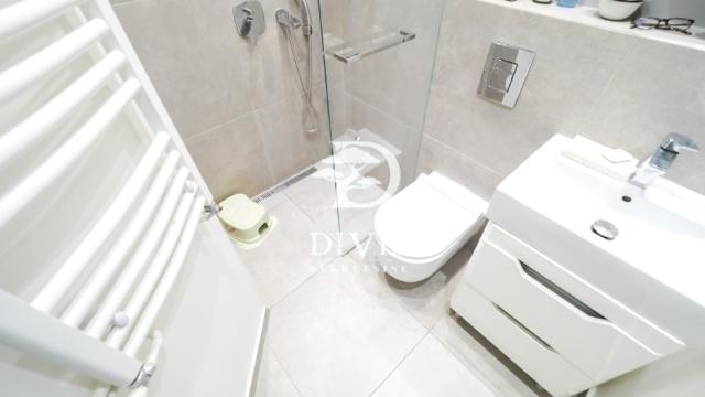 Stan, Dvosoban, Prodaja, 56m2, Hilandarska