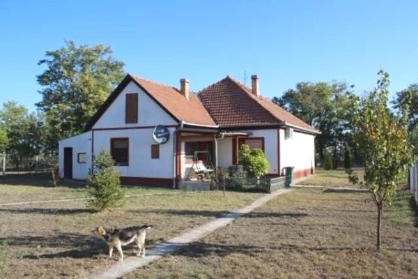 prodaja, kuca,
bikovo-opstina-subotica, 1025151, trosoban-bikovo