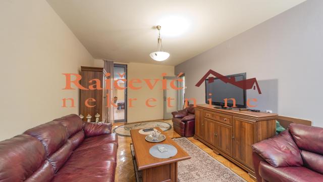 Stan, četvorosoban, Prodaja, 104m2, Gradska bolnica, Zvezdara, Cingrijina