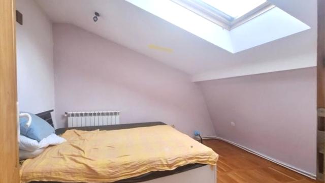 Kuća, četvorosoban, Prodaja, 108m2, Učiteljsko naselje, Zvezdara, Uciteljsko Naselje