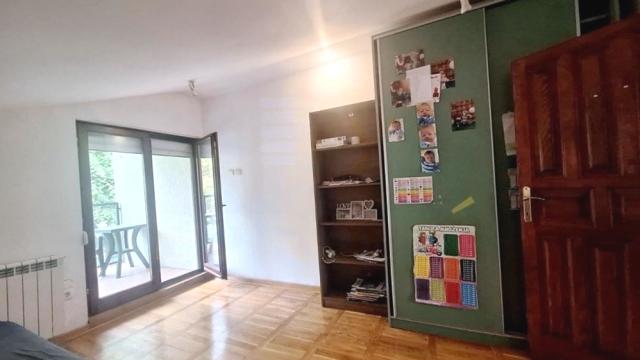 Kuća, četvorosoban, Prodaja, 108m2, Učiteljsko naselje, Zvezdara, Uciteljsko Naselje