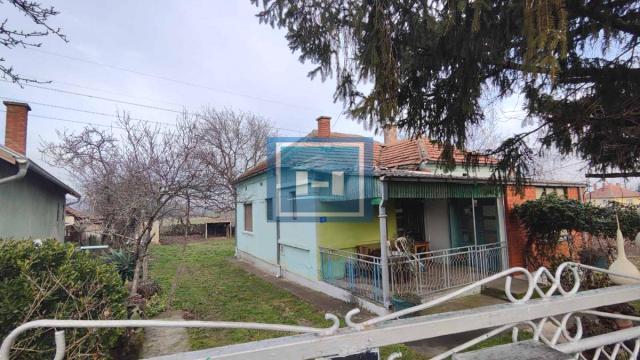 Kuća, Dvosoban, Prodaja, 72m2, Majur, Okolno mesto, Jagodina
