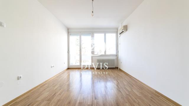 Stan, četvorosoban, Prodaja, 106m2, Gandijeva