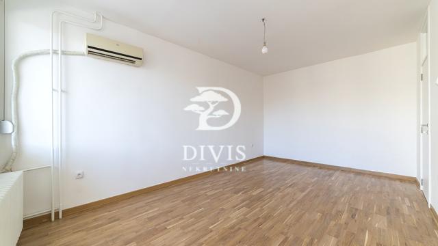 Stan, četvorosoban, Prodaja, 106m2, Gandijeva