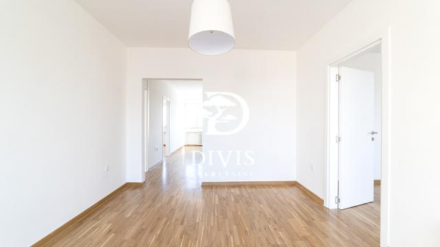 Stan, četvorosoban, Prodaja, 106m2, Gandijeva