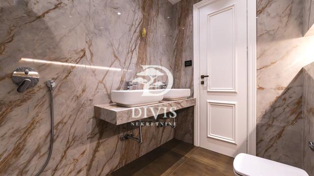 Stan, Trosoban, Prodaja, 198m2, Stojana Protića