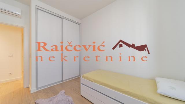 Stan, četvorosoban, Prodaja, 110m2, Beograd na vodi, Savski venac, Luke Celovica Trebinjca