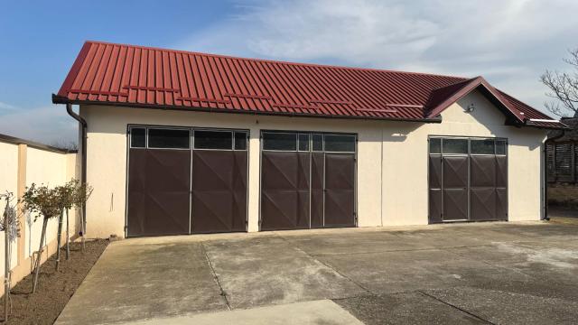 Kuća, četvorosoban, Prodaja, 129m2, Kukujevci, Okolno mesto, Kukujevci