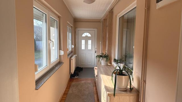 Kuća, četvorosoban, Prodaja, 129m2, Kukujevci, Okolno mesto, Kukujevci