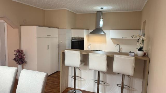 Kuća, četvorosoban, Prodaja, 129m2, Kukujevci, Okolno mesto, Kukujevci