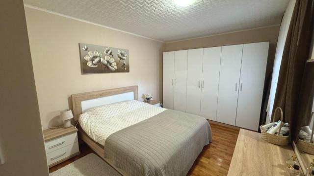 Kuća, četvorosoban, Prodaja, 129m2, Kukujevci, Okolno mesto, Kukujevci