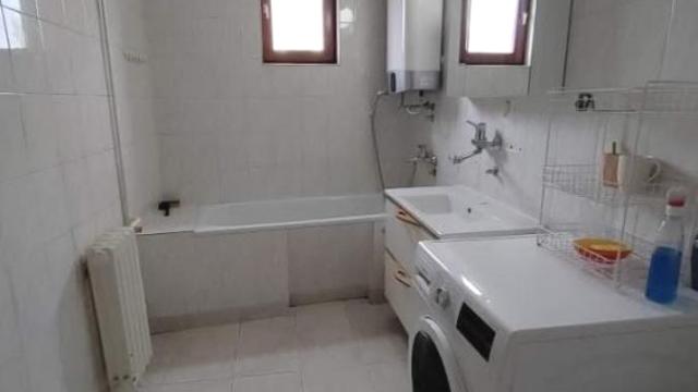 Stan, četvorosoban, Izdavanje, 160m2, Palata pravde, Savski venac, Durmitorska