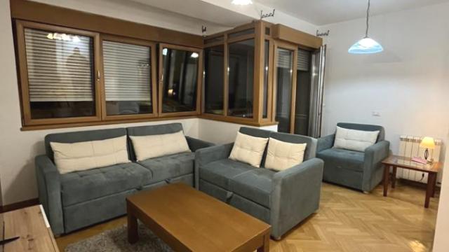 Stan, Dvosoban, Izdavanje, 55m2, Kalenić pijaca, Vračar, Mlatišumina