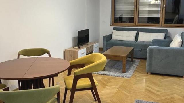 Stan, Dvosoban, Izdavanje, 55m2, Kalenić pijaca, Vračar, Mlatišumina