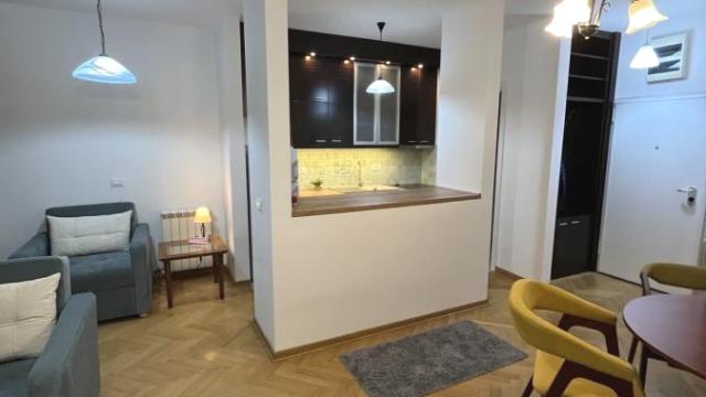 Stan, Dvosoban, Izdavanje, 55m2, Kalenić pijaca, Vračar, Mlatišumina