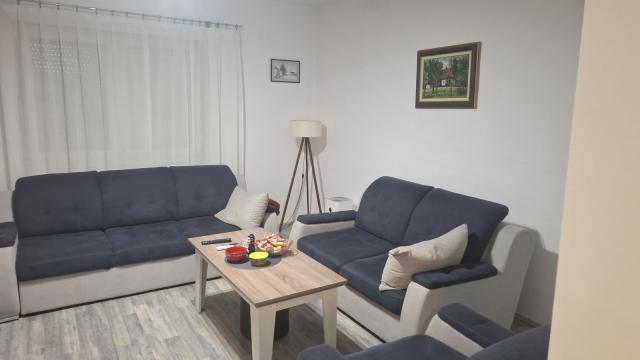 Kuća, Trosoban, Prodaja, 90m2, Novi Becej
