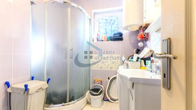 Stan, Dvoiposoban, Prodaja, 46m2, Pregrevica, Zemun, Cara Dušana