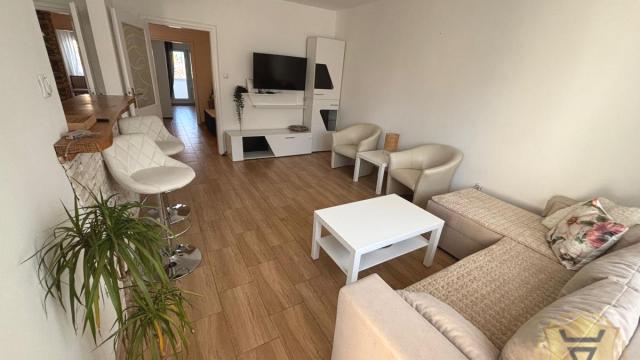 Stan, Trosoban, Izdavanje, 84m2, Darvinova pošta, Voždovac, Kumodraška