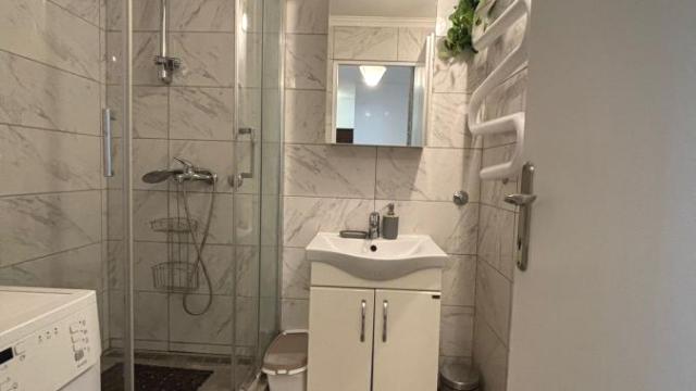 Stan, Trosoban, Izdavanje, 84m2, Darvinova pošta, Voždovac, Kumodraška