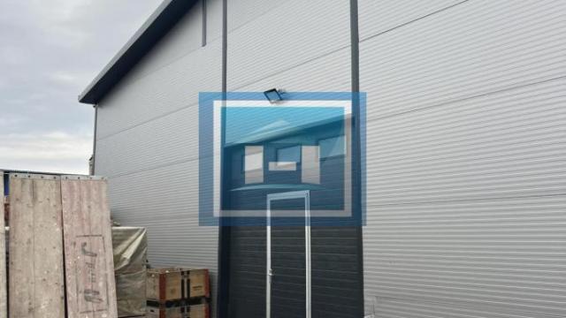 Poslovni prostor, Izdavanje, 300m2, Okolno mesto, Paraćin