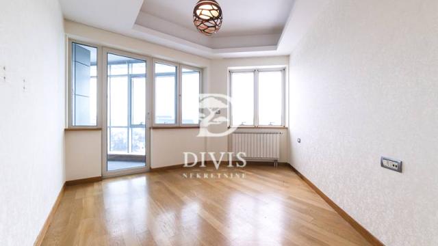 Stan, Petosoban, Prodaja, 195m2, Milentija Popovića