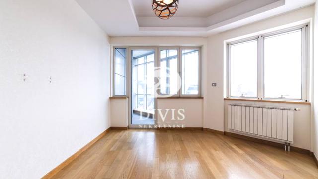 Stan, Petosoban, Prodaja, 195m2, Milentija Popovića