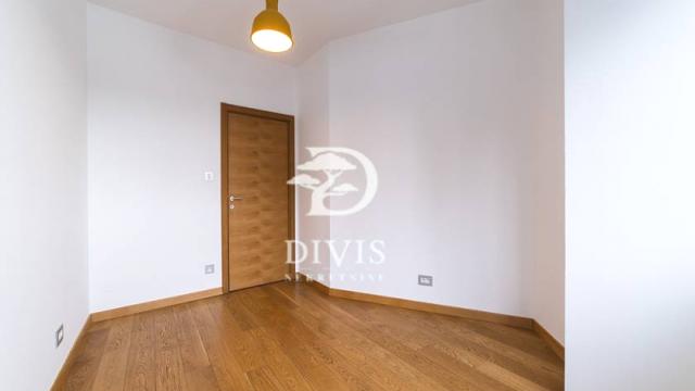 Stan, Petosoban, Prodaja, 195m2, Milentija Popovića