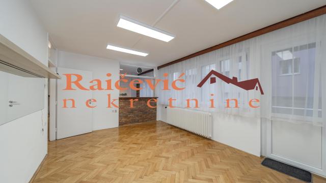 Poslovni prostor, Dvosoban, Izdavanje, 58m2, Kalenić pijaca, Vračar, Milesevska