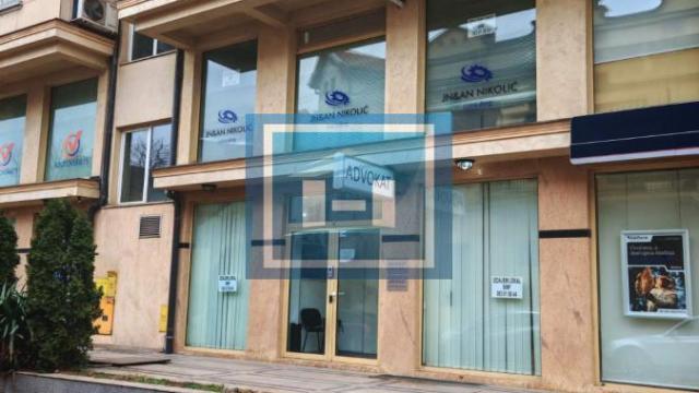 Poslovni prostor, Izdavanje, 85m2, Centar, Gradska lokacija, Paraćin