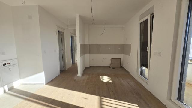 Stan, Trosoban, Prodaja, 85m2, Živka Petrovića